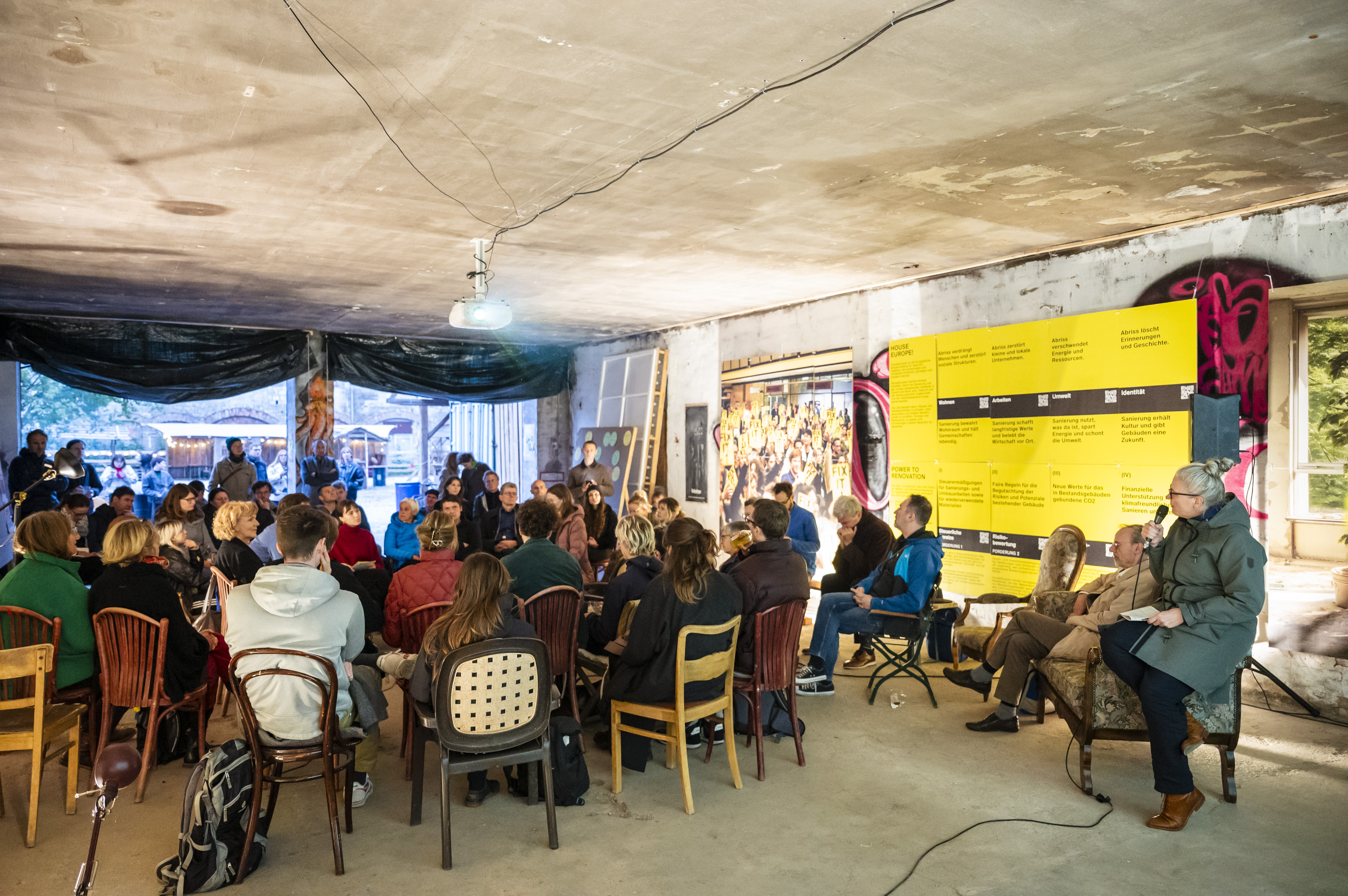 Bildbeschreibungstext